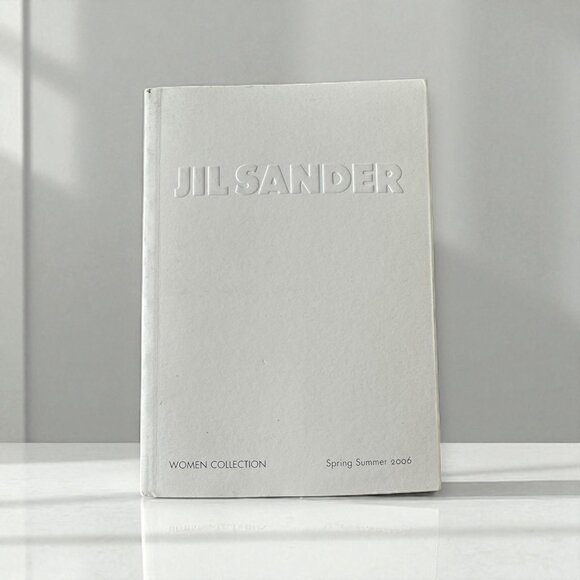 Jil Sander Spring 2006 Women Collection Catalog, Runway & Accessorires - Picture 1 of 5